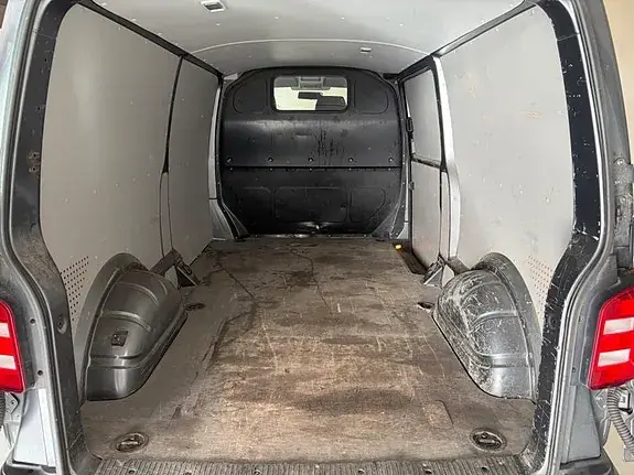 Volkswagen Transporter 2018 photo 5