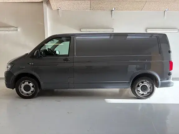 Volkswagen Transporter 2018 photo 4