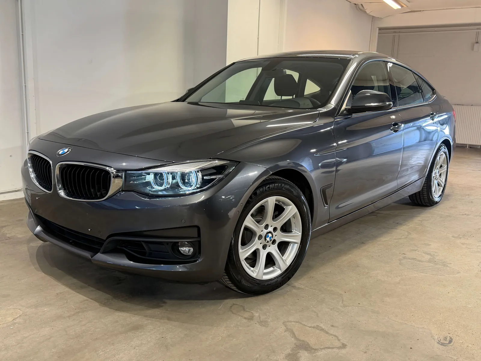 BMW 320 Gran Turismo 2020 photo 5