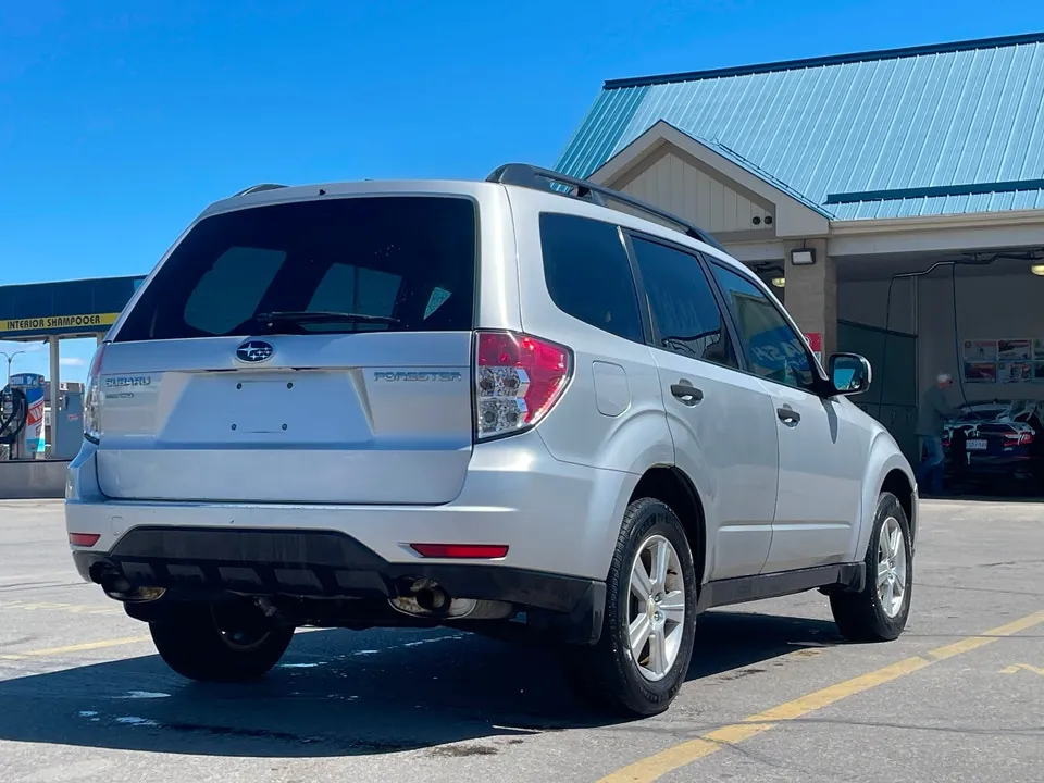 Subaru Forester 2011 photo 3