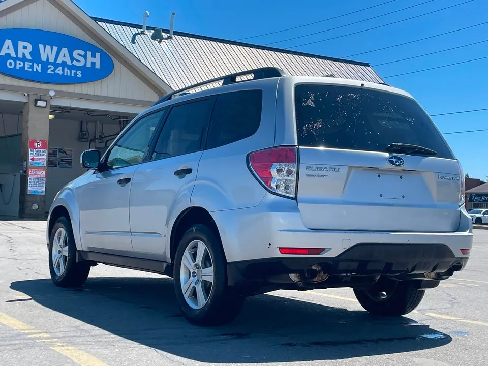 Subaru Forester 2011 photo 4