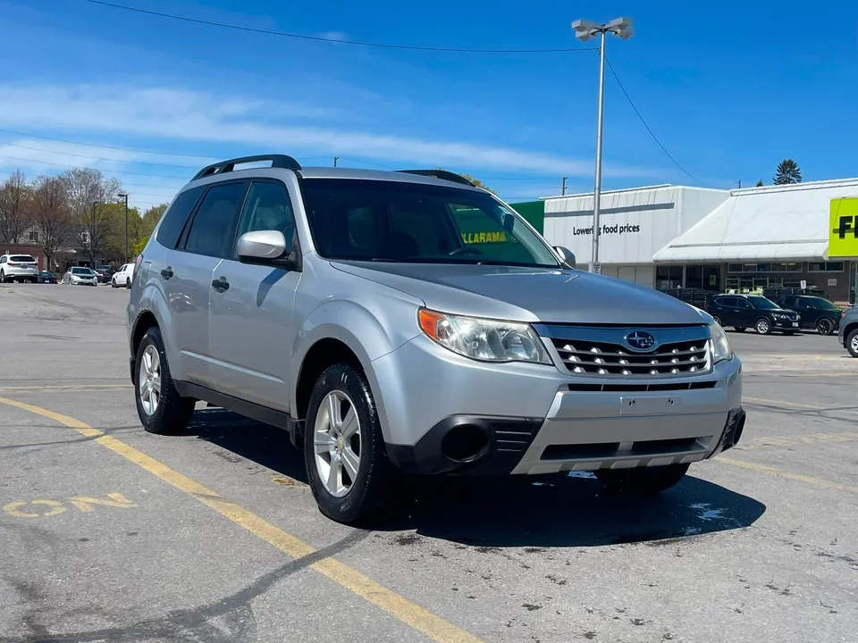 Subaru Forester 2011 photo 2