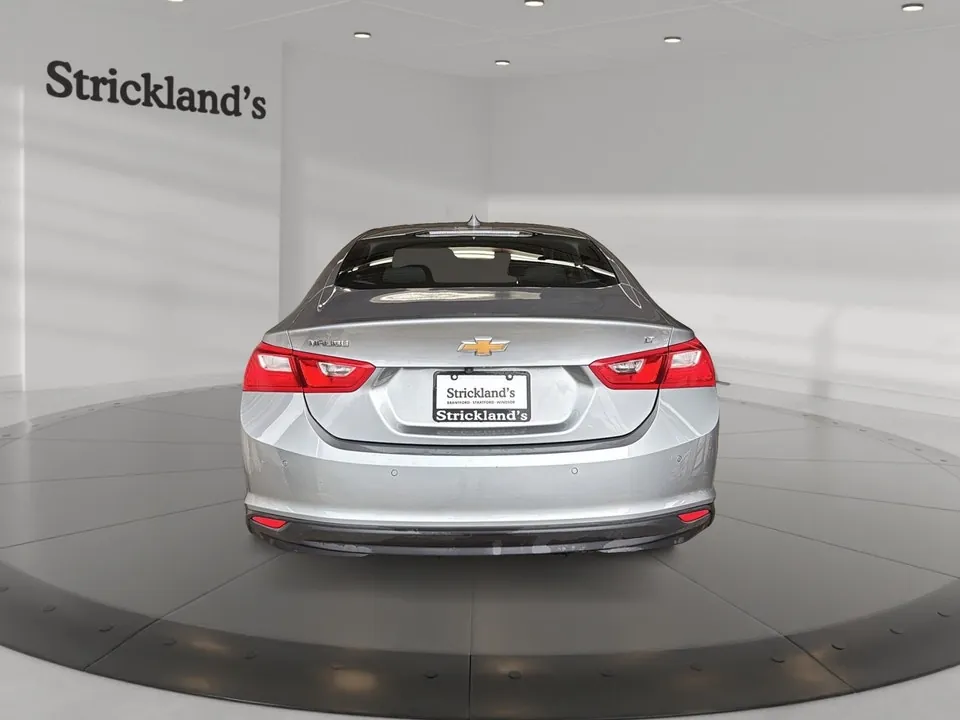 Chevrolet Malibu 2024 photo 3