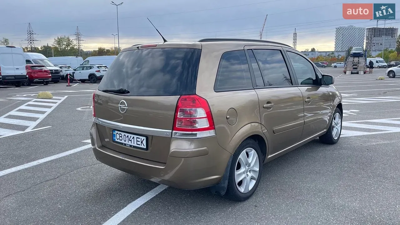 Opel Zafira 2013 photo 3