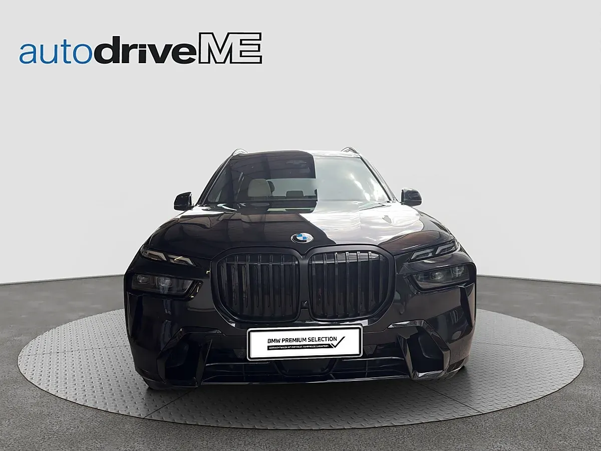 BMW X7 2023 photo 3