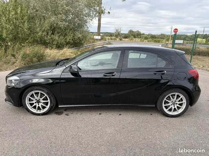 Mercedes-Benz A-Class 2017 photo 2