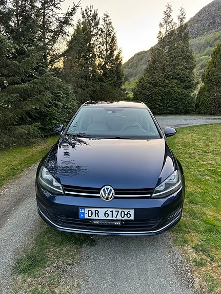 Volkswagen Golf 2013 photo 2