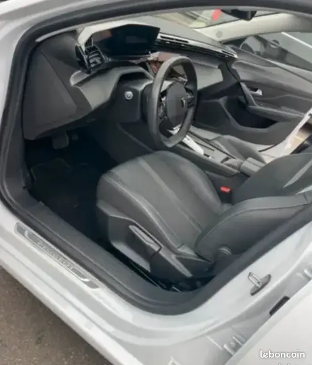 Peugeot 308 2024 photo 2