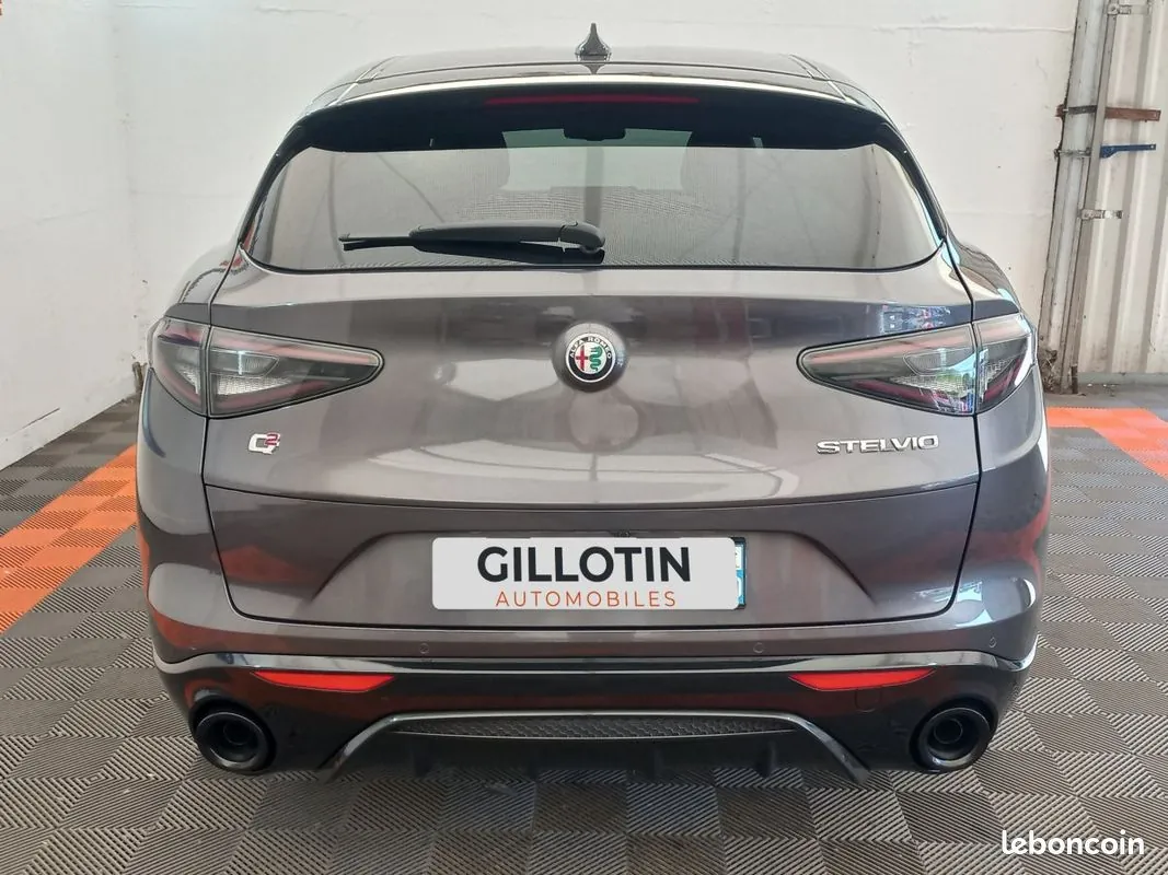 Alfa Romeo Stelvio 2024 photo 4