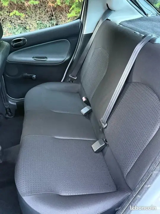 Peugeot 206 2010 photo 5
