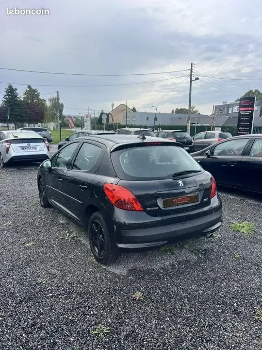 Peugeot 207 2008 photo 4