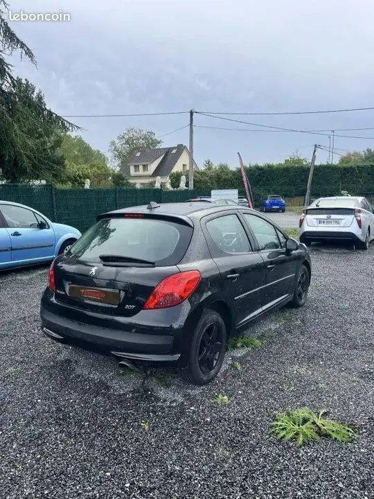 Peugeot 207 2008 photo 5