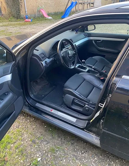 Audi A4 2004 photo 4