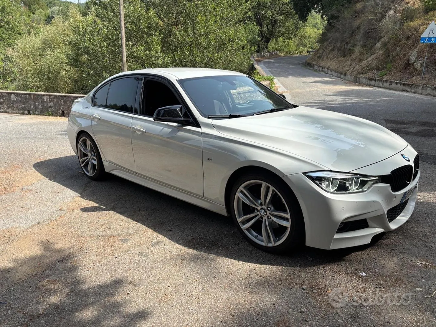 BMW 3 Series 2016 photo 3