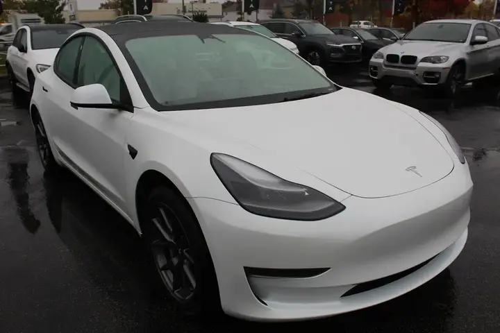 Tesla Model 3 2022 photo 5