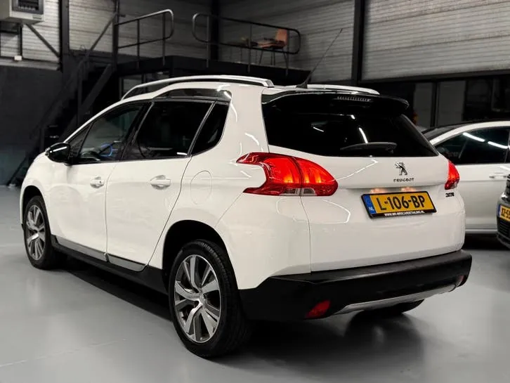 Peugeot 2008 2014 photo 2
