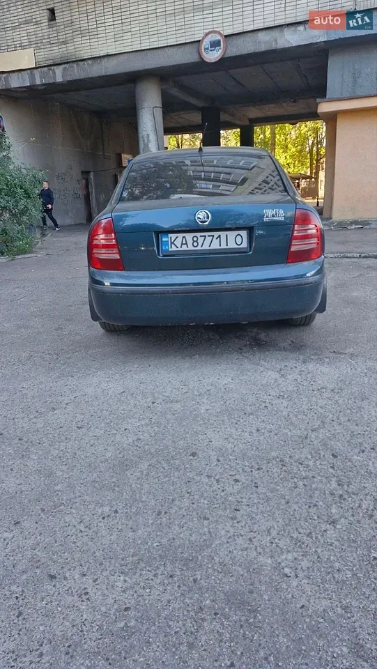 Skoda Superb 2003 photo 3