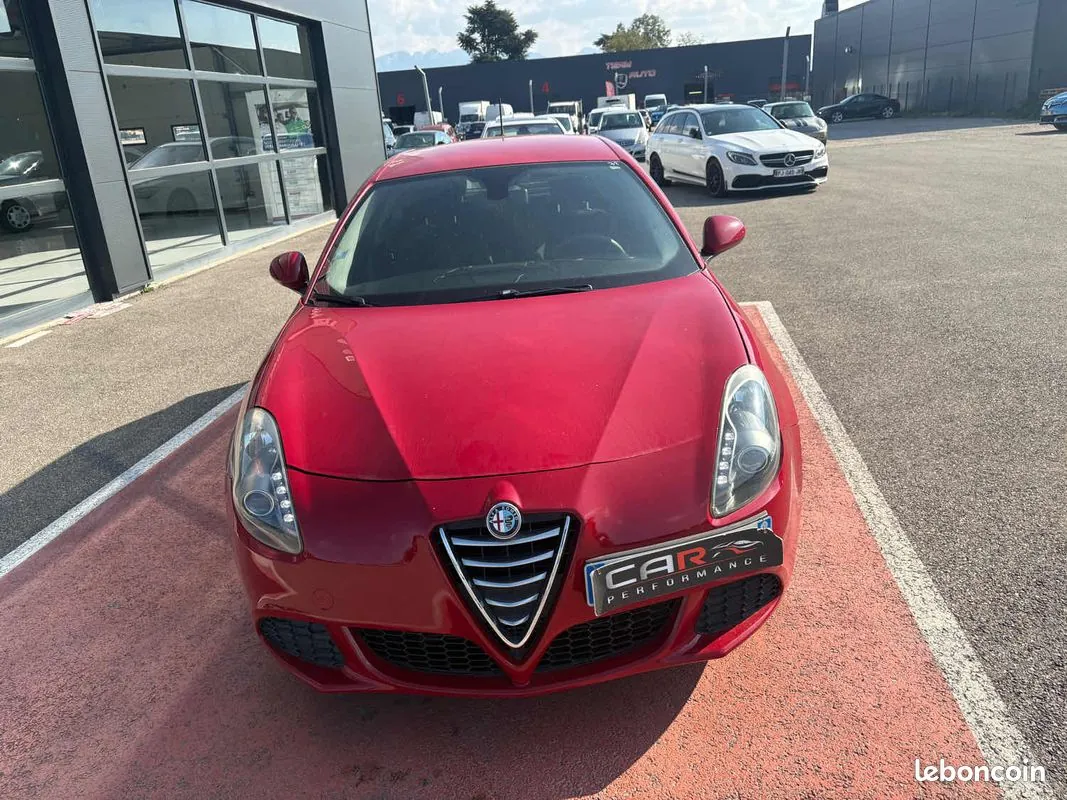 Alfa Romeo Giulietta 2015 photo 5