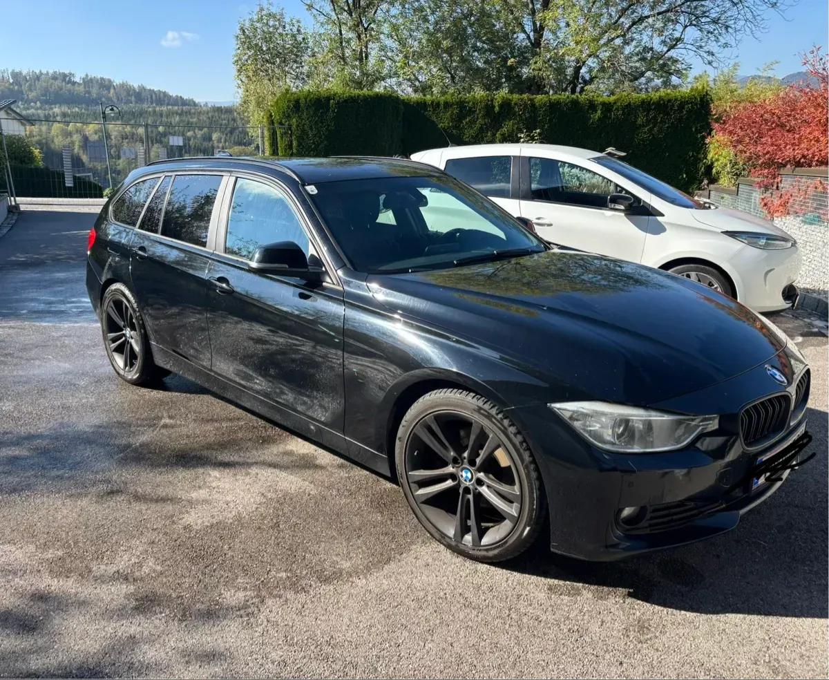 BMW 3 Series 2012 photo 3