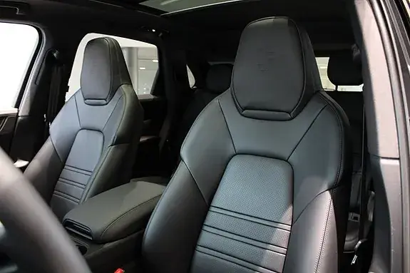 Porsche Cayenne S 2026 photo 4