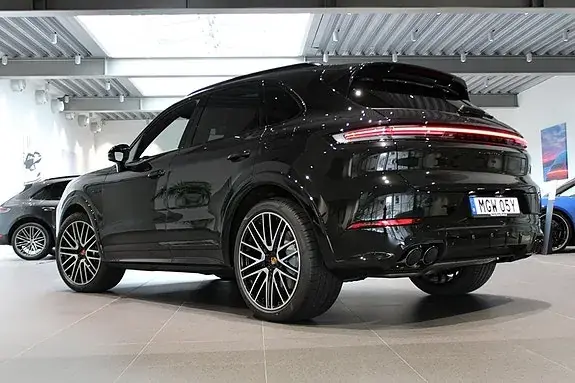 Porsche Cayenne S 2026 photo 2