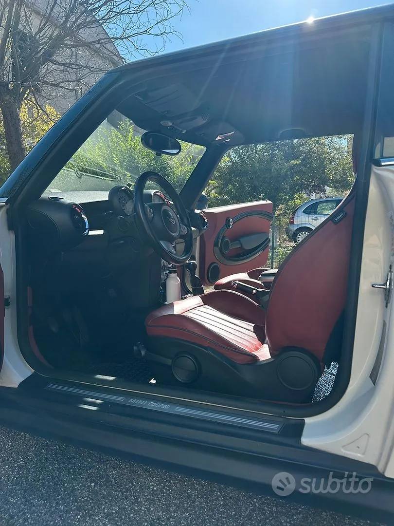 Mini Cooper R56 2007 photo 2