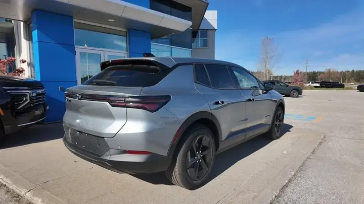 Chevrolet Equinox 2027 photo 4