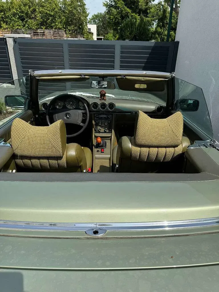 Mercedes-Benz Sl-Class 1976 photo 3