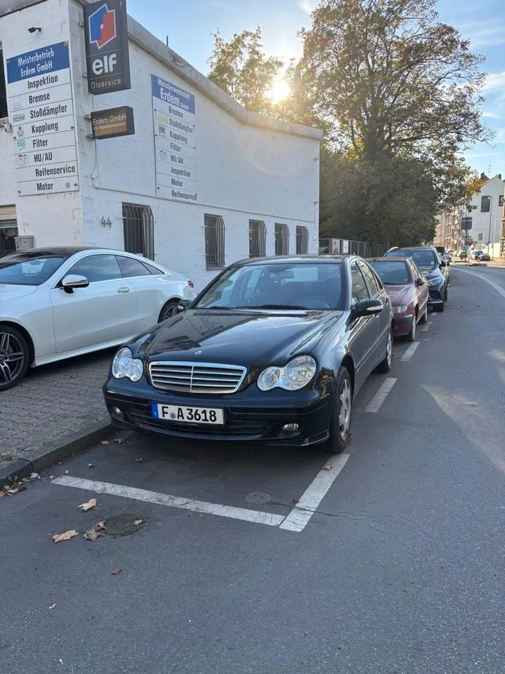 Mercedes-Benz C 180