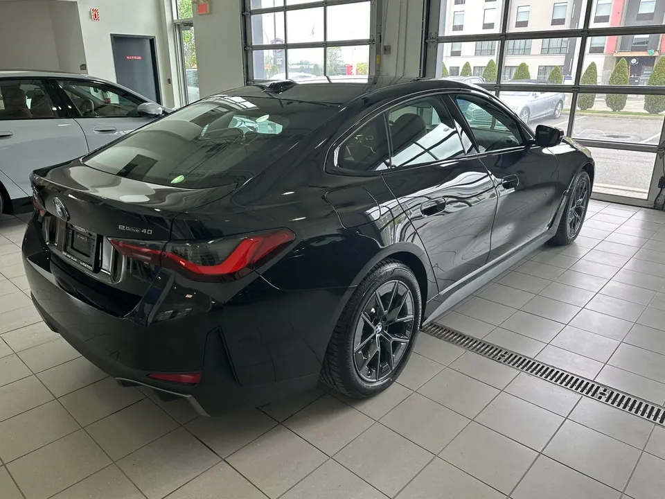 BMW I4 2025 photo 4