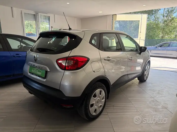 Renault Captur 2015 photo 4