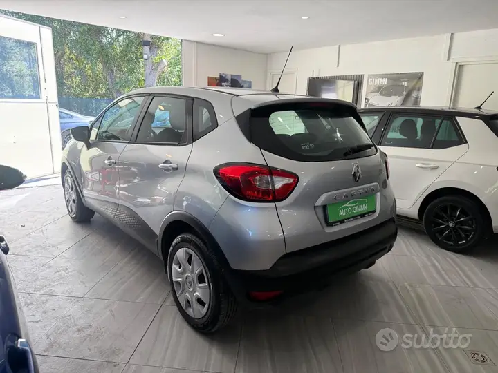 Renault Captur 2015 photo 3