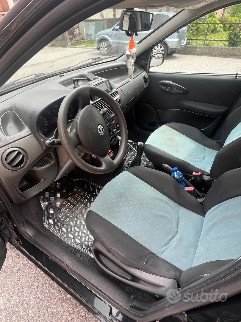 Fiat Punto 2007 photo 3