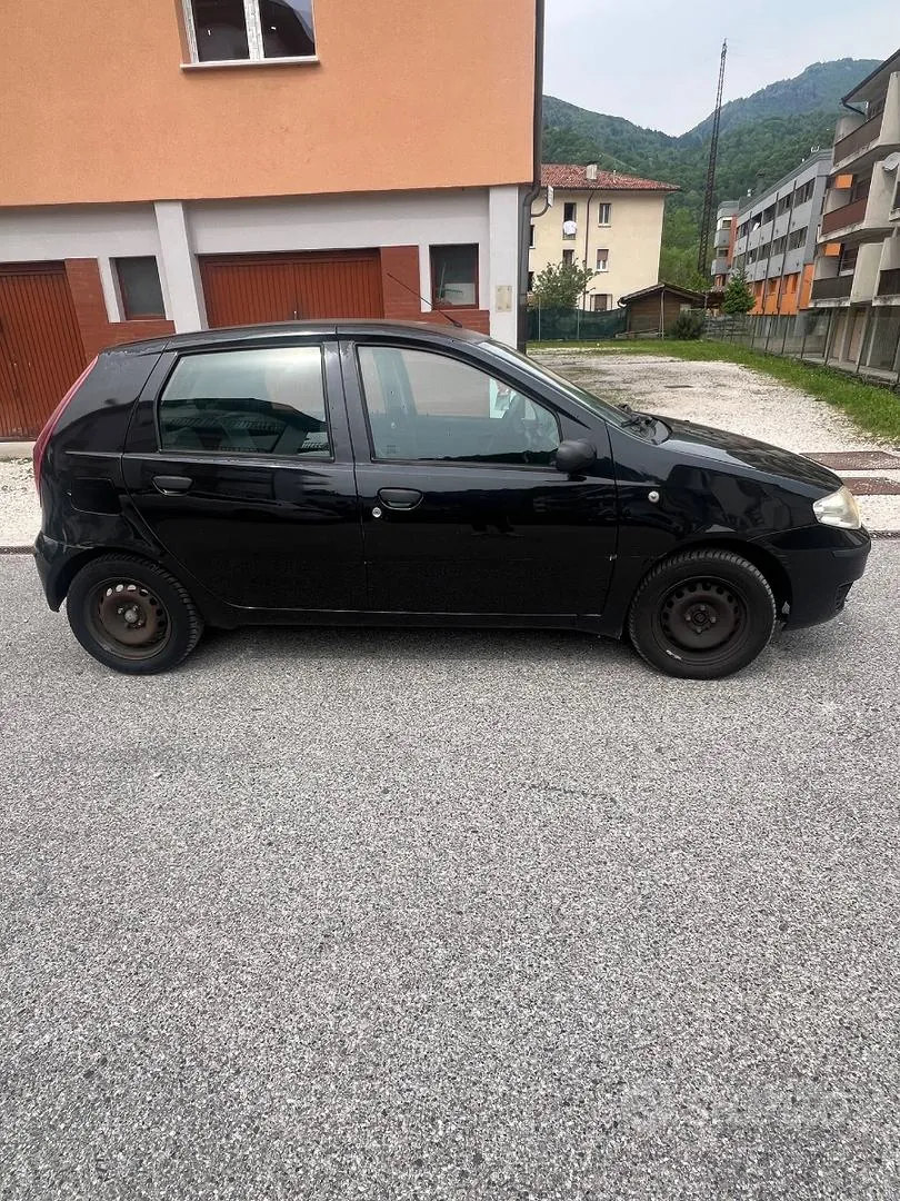 Fiat Punto 2007 photo 2