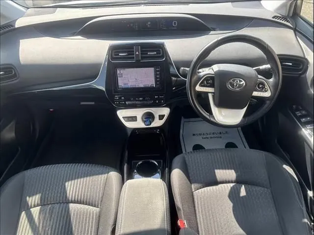 Toyota Prius 2018 photo 3