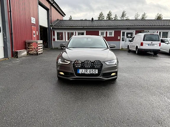 Audi A4 2015 photo 5