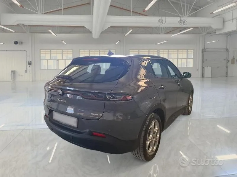 Alfa Romeo Tonale 2023 photo 4