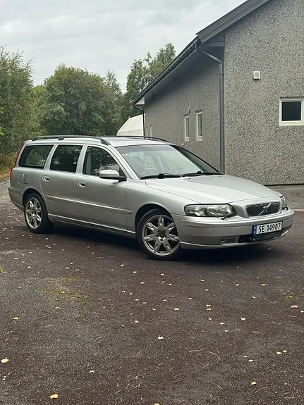 Volvo V70 2004 photo 3