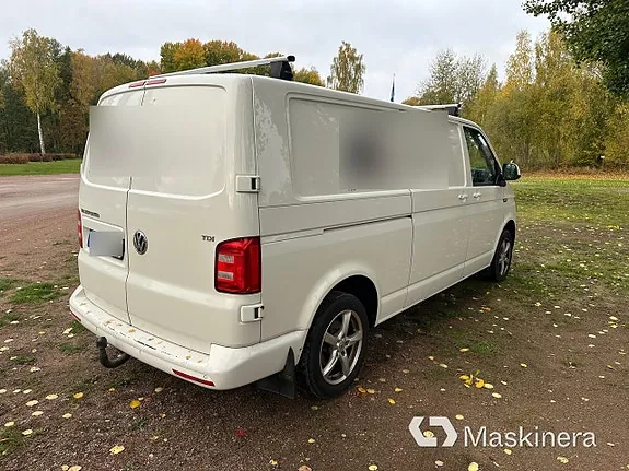 Volkswagen Transporter 2018 photo 3