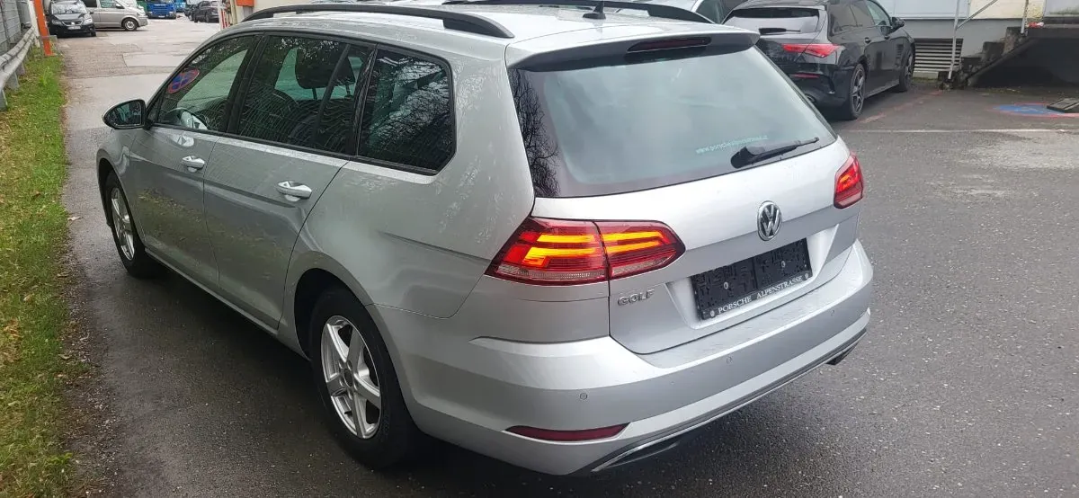 Volkswagen Golf 2018 photo 2