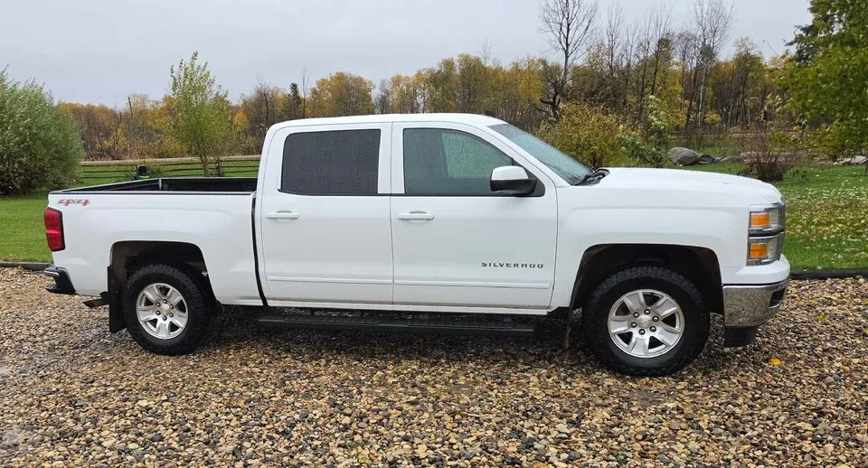 Chevrolet Silverado 1500 2015 photo 3