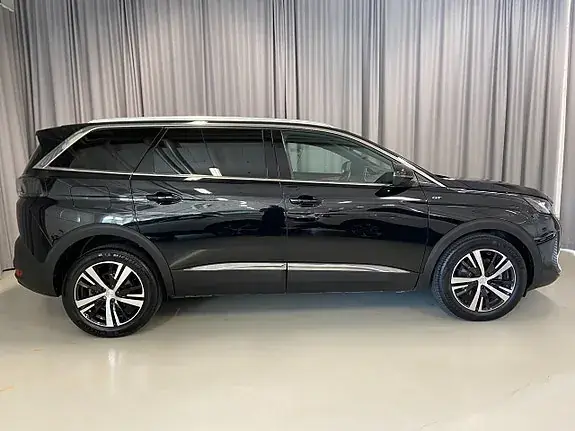 Peugeot 5008 2023 photo 3