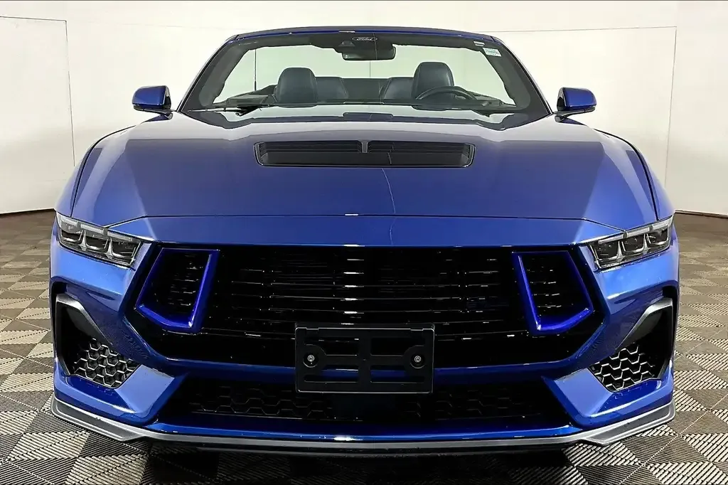 Ford Mustang 2024 photo 3