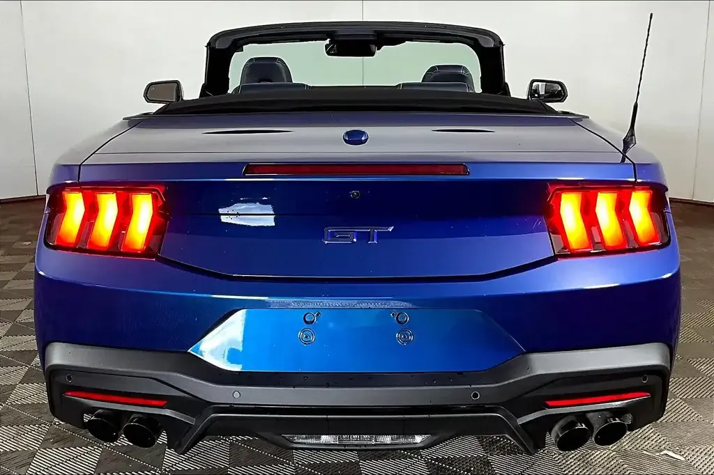 Ford Mustang 2024 photo 4