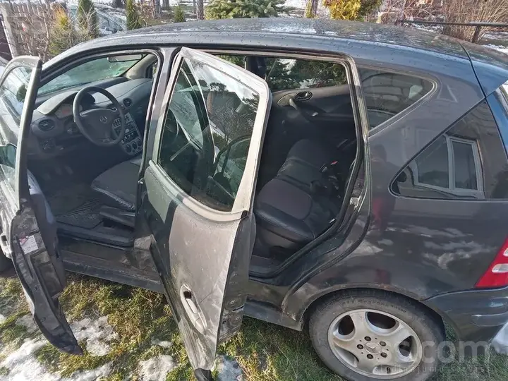 Mercedes-Benz A160 2003 photo 2