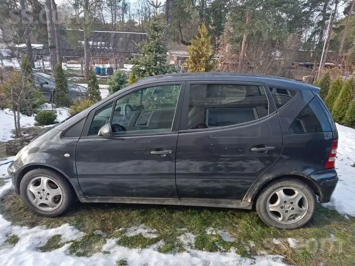 Mercedes-Benz A160