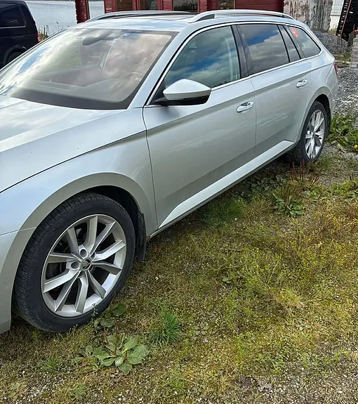 Skoda Superb 2017 photo 4