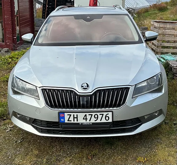 Skoda Superb 2017 photo 5