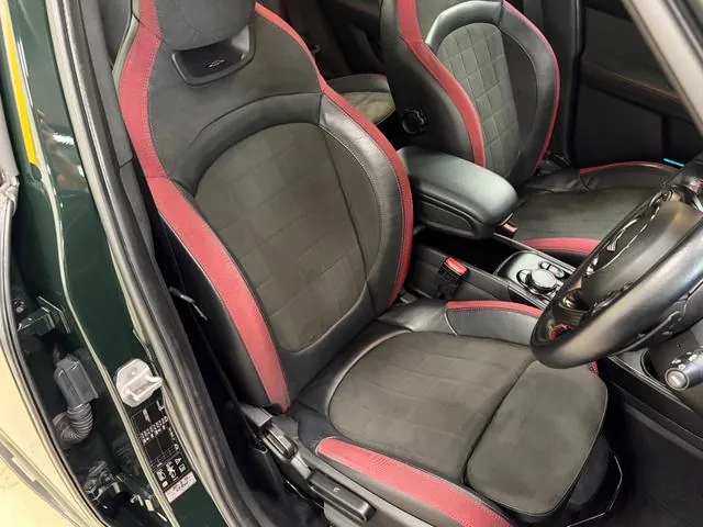 Mini John Cooper Works 2017 photo 3