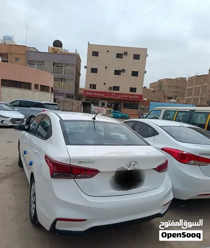 Hyundai Accent 2020 photo 2